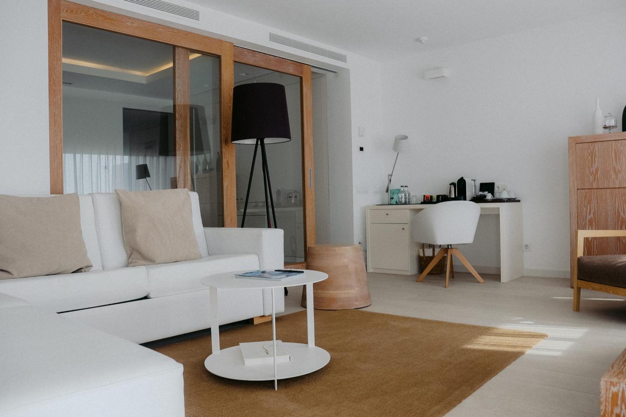 Hotel Cala Saona & Spa Bagian luar foto