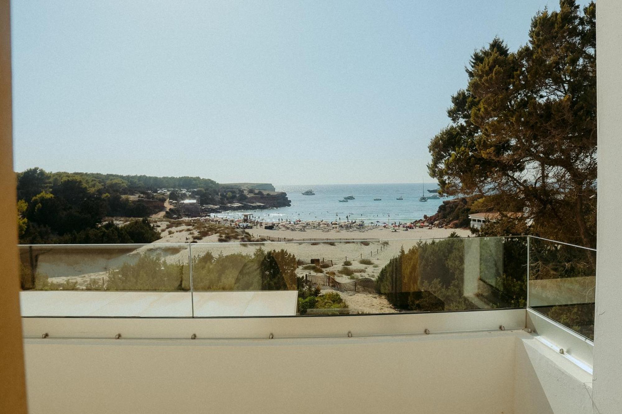Hotel Cala Saona & Spa Bagian luar foto