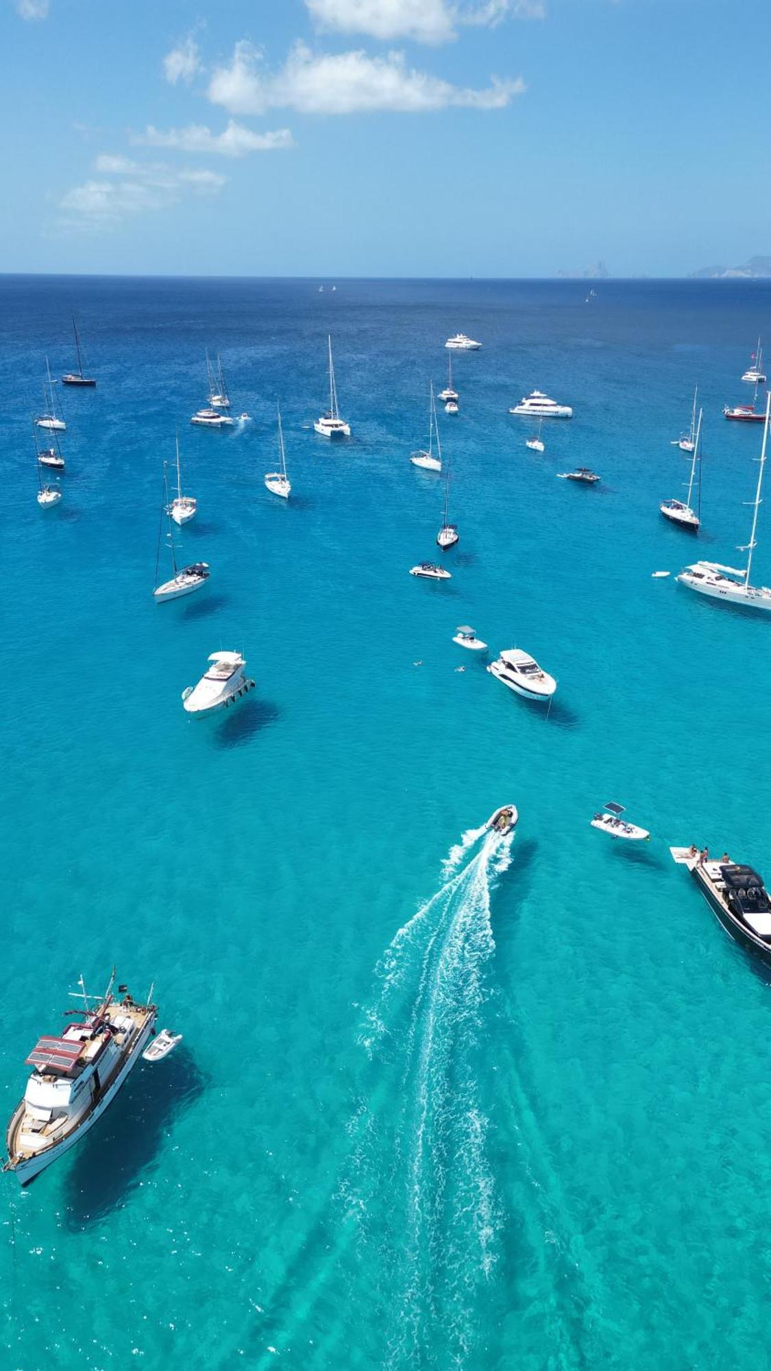 Hotel Cala Saona & Spa Bagian luar foto
