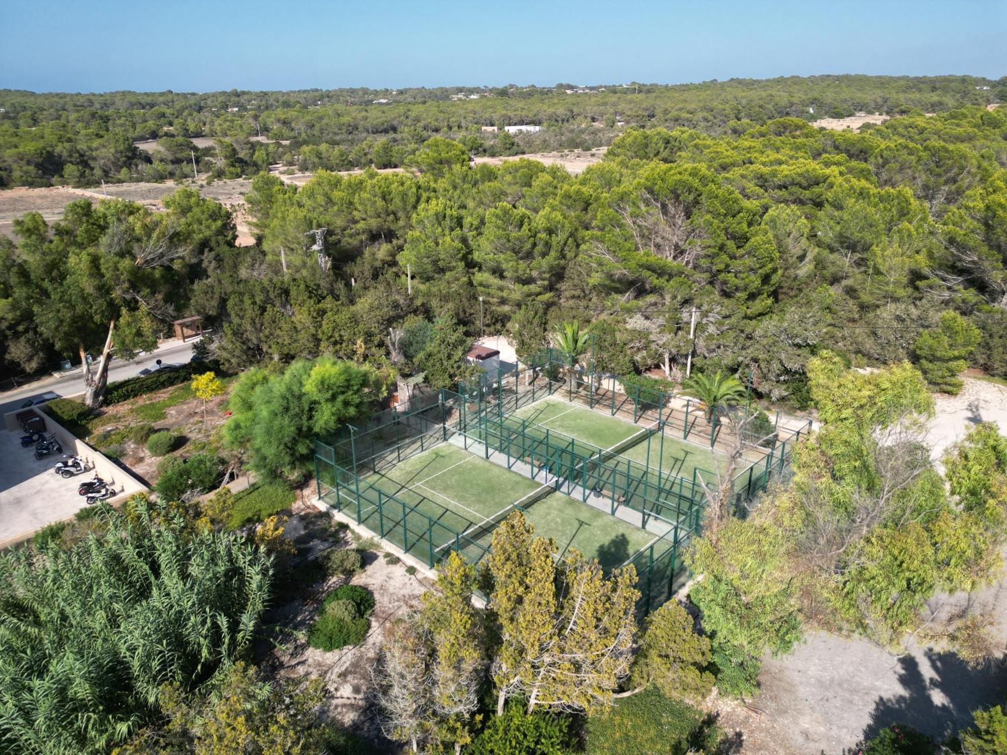 Hotel Cala Saona & Spa Bagian luar foto