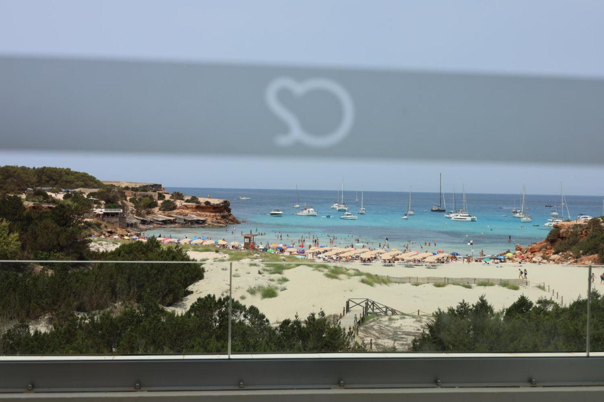 Hotel Cala Saona & Spa Bagian luar foto