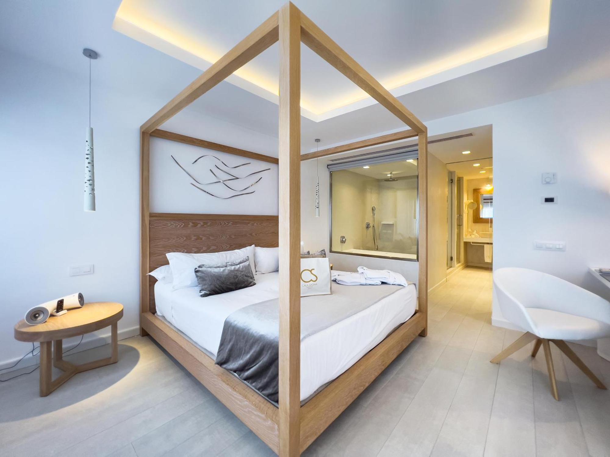 Hotel Cala Saona & Spa Bagian luar foto