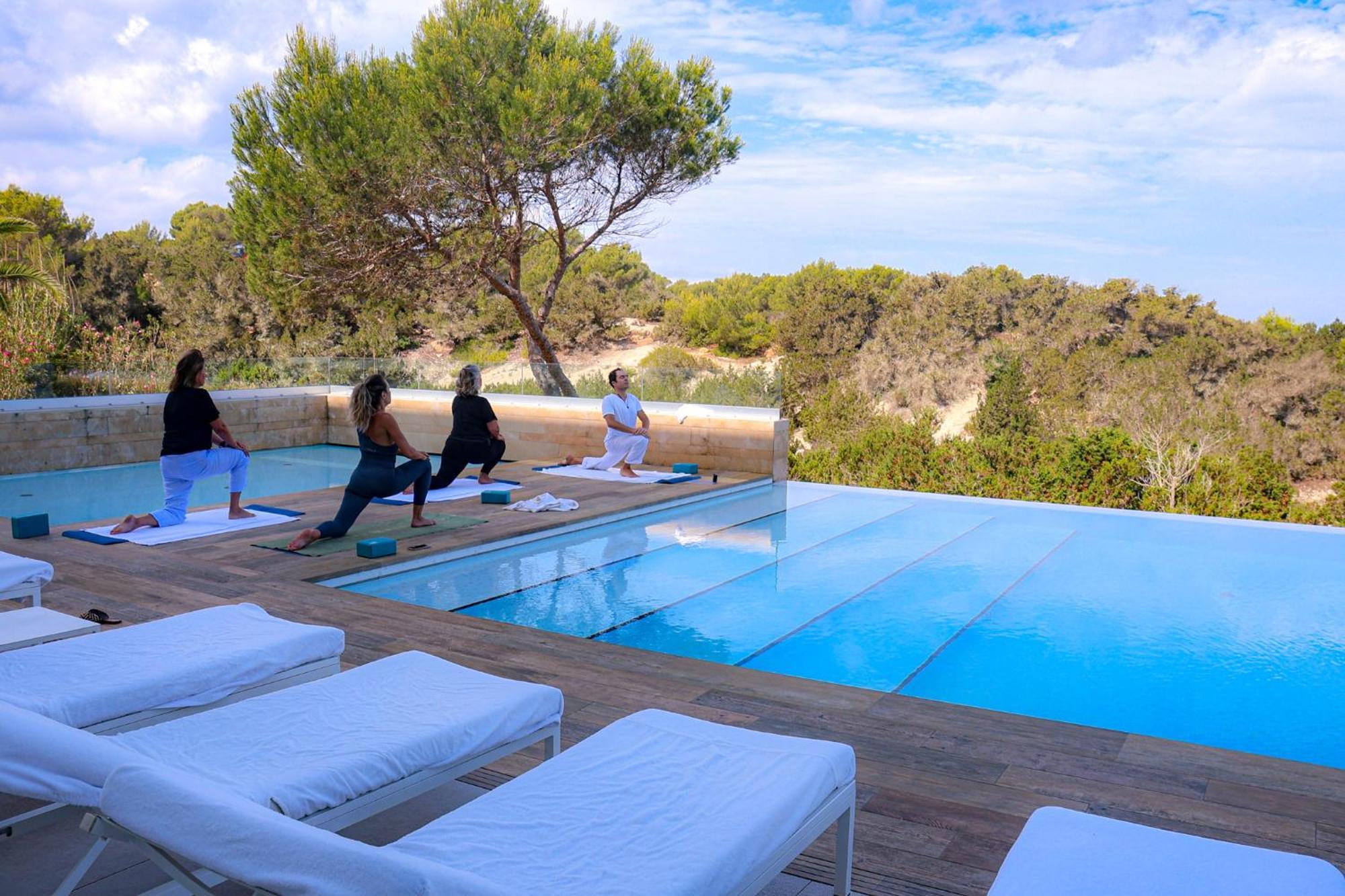 Hotel Cala Saona & Spa Bagian luar foto